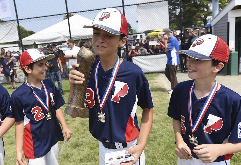 CAMPEONES IMPROBABLES: Peabody West LL aturde al invicto Pittsfield American para reclamar el título estatal
